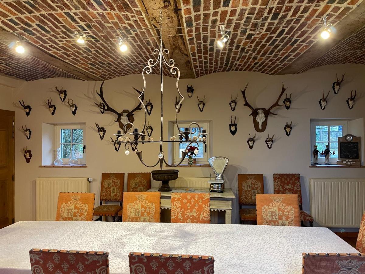 Les Confidences De Messire Sanglier, Stylished Guest Houses Beauraing Exteriör bild