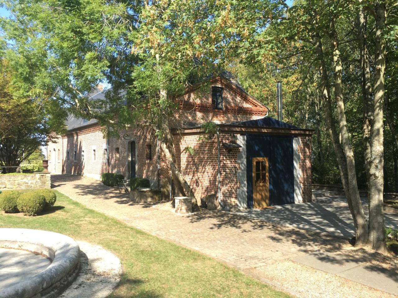 Les Confidences De Messire Sanglier, Stylished Guest Houses Beauraing Exteriör bild